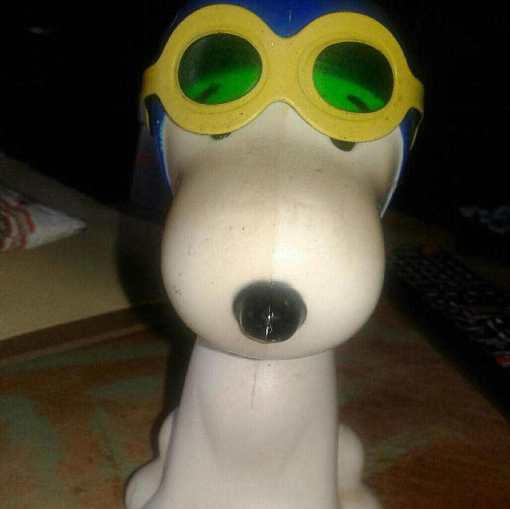 Vintage Peanuts Avon, creamer and ashtray